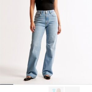 Abercrombie and Fitch 90s relaxed jeans high rise curve love size 10R
